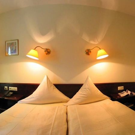 Hügelsheim Hotel Waldhaus מראה חיצוני תמונה