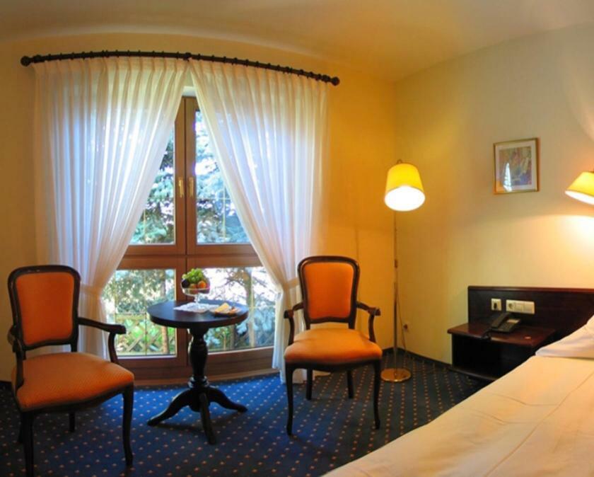 Hügelsheim Hotel Waldhaus מראה חיצוני תמונה